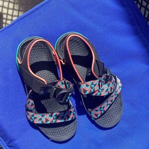 Chaco Women’s canvas colorful Thong Sandals